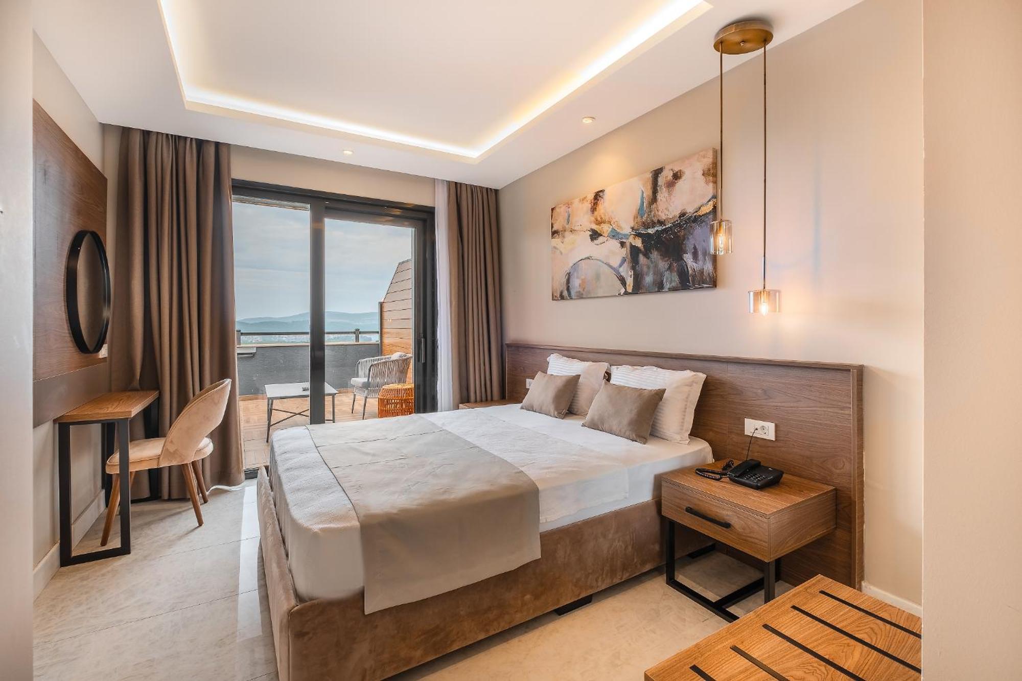 Montenegro Lodge Kavac ห้อง รูปภาพ A room at the hotel