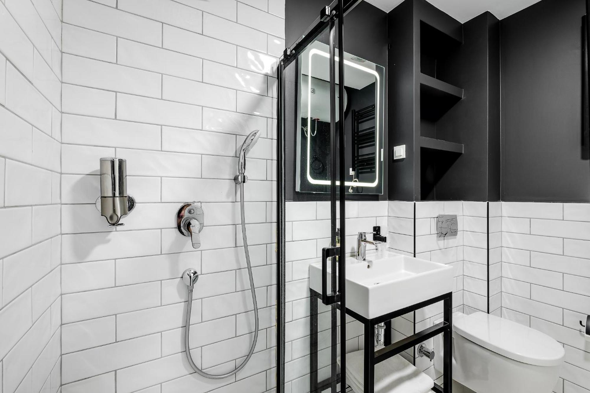 Montenegro Lodge Kavac ห้อง รูปภาพ Bathroom