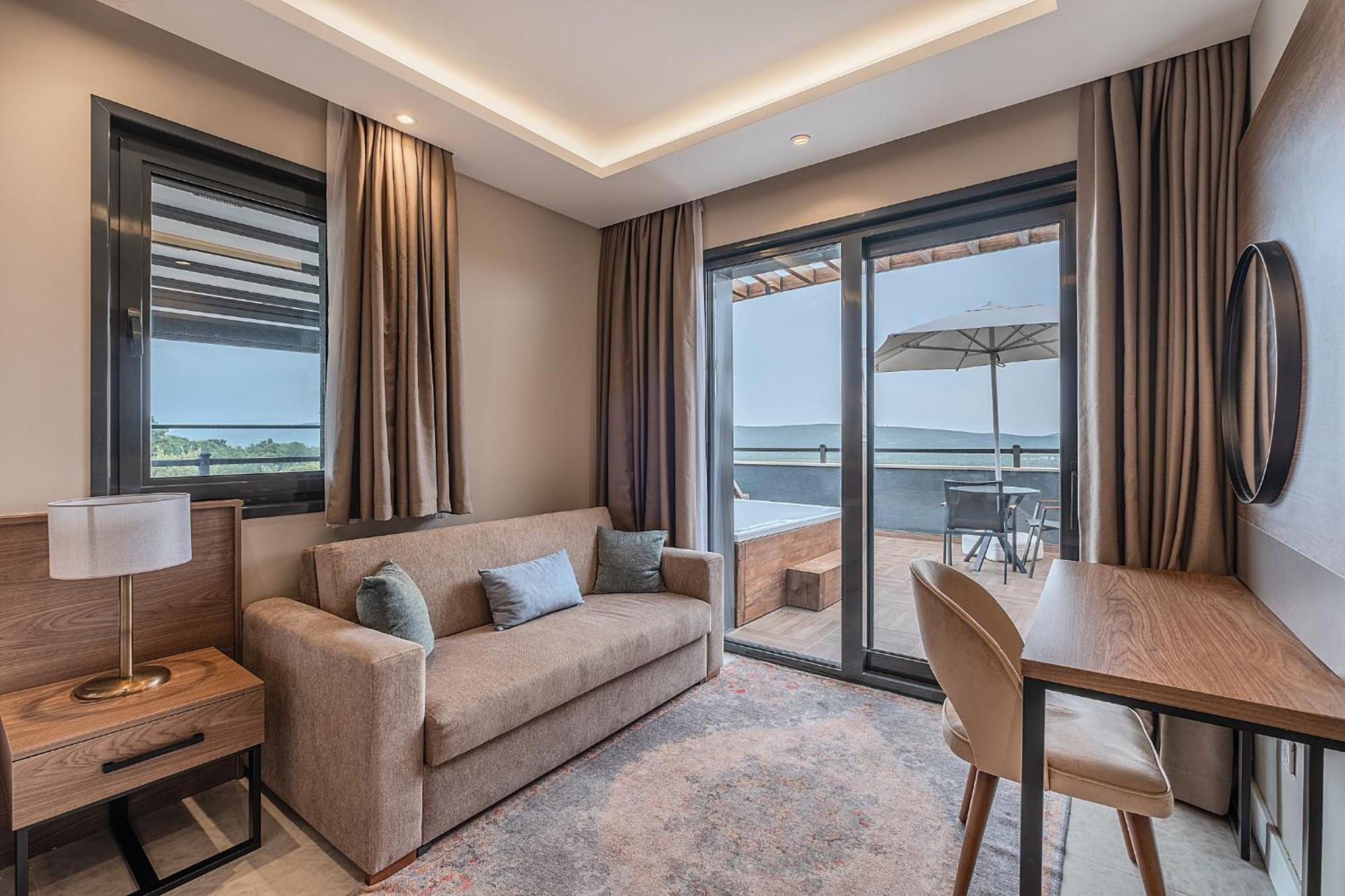 Montenegro Lodge Kavac ห้อง รูปภาพ Suite