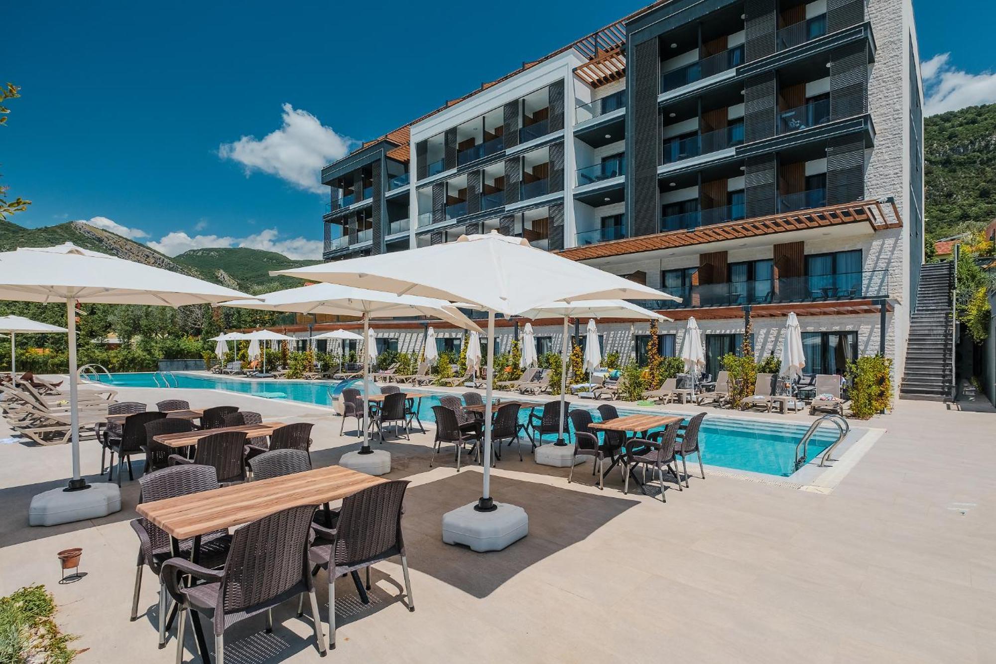Montenegro Lodge Kavac ภายนอก รูปภาพ