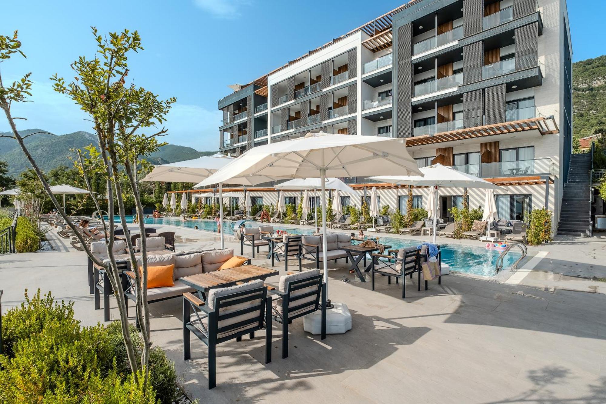 Montenegro Lodge Kavac ภายนอก รูปภาพ